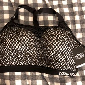 Victoria  Sports Bra